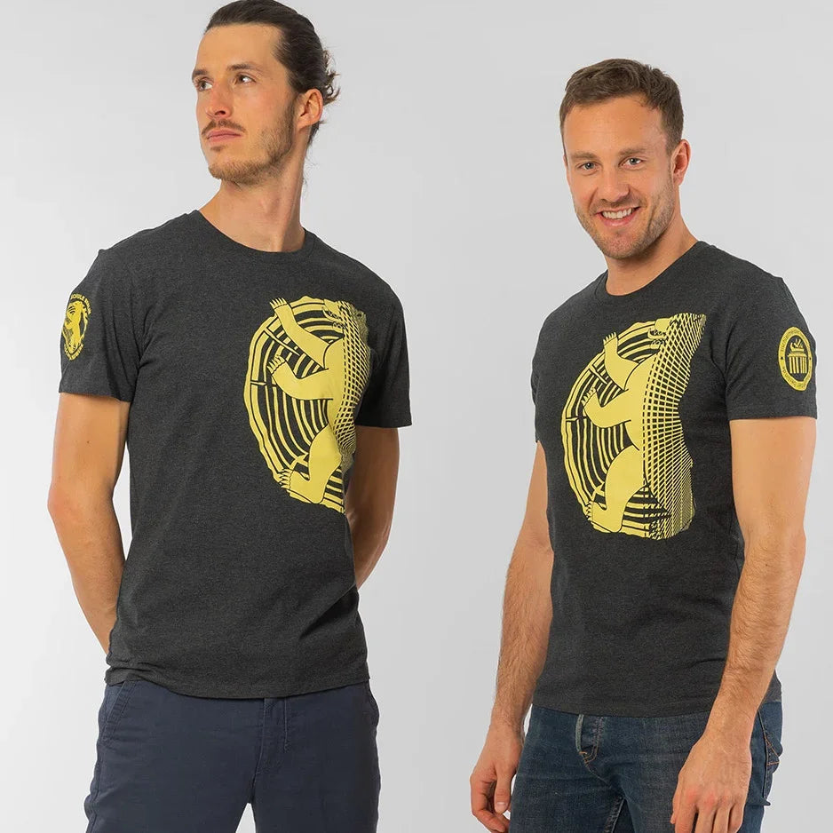 T Shirts für  Unternehmen Bio Fair Nachhaltig bedruckt mit Logo von Kunden. Zwei Models mit grauen T-Shirts im Studio