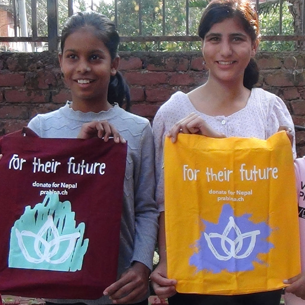 Sustainably printed T-shirts with high-quality textile printing for foundations.